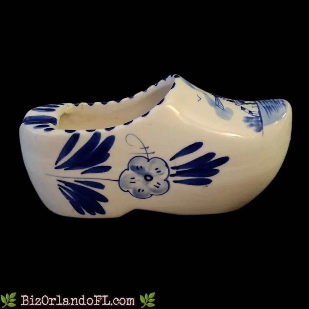 VINTAGE Dutch Blue Delft Ceramic Shoe Ashtray Handpainted Windmill Floral Design